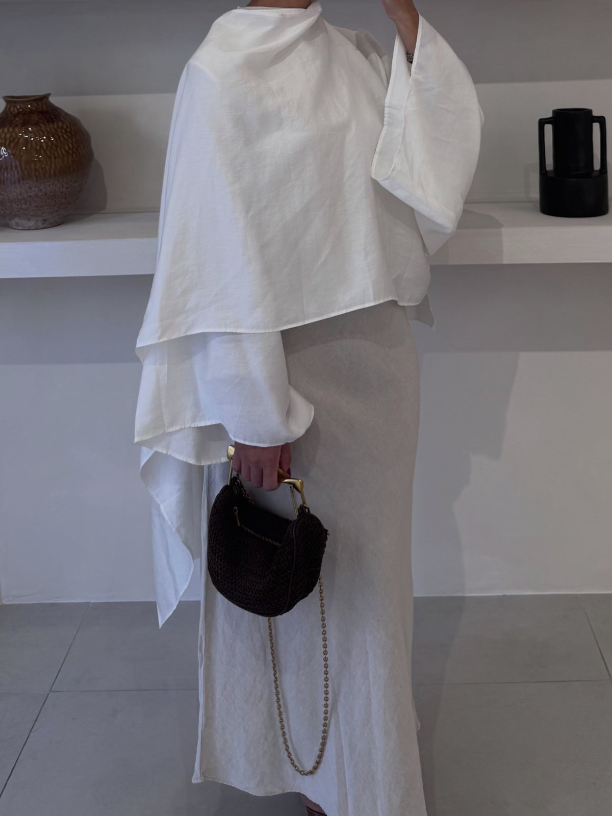 Cape femme chic : comment la porter avec élégance