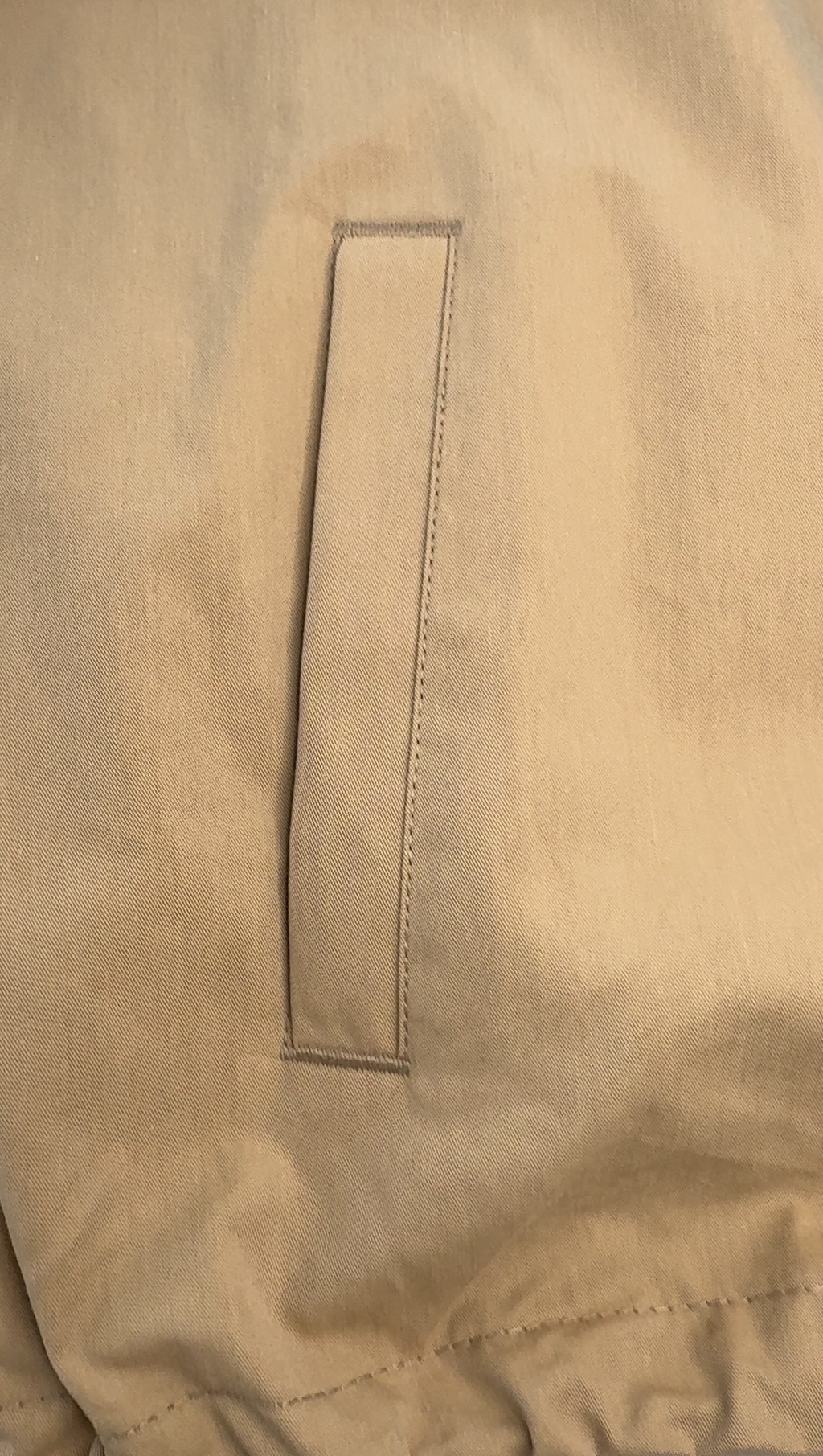 Ensemble L’Allure détail de la poche de la veste