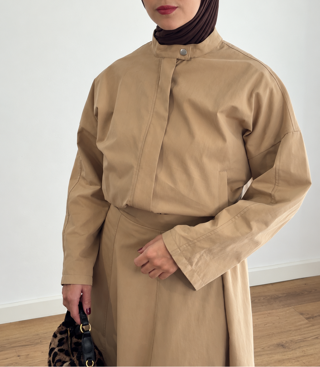 Ensemble L’Allure camel, détail de la veste courte